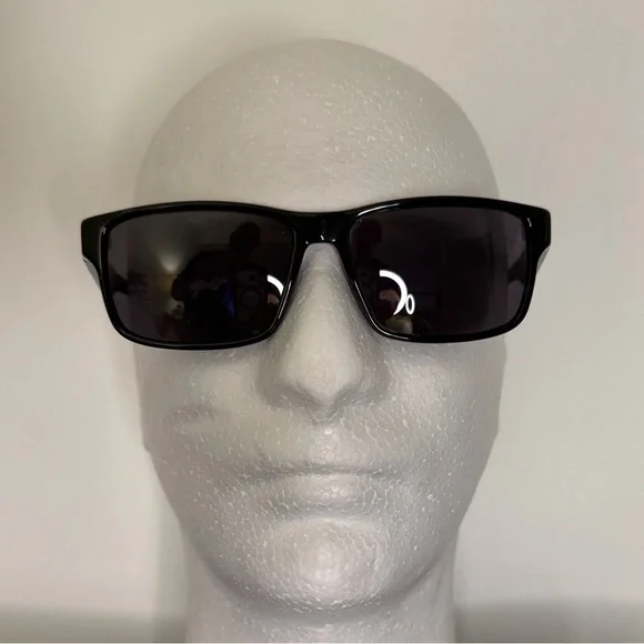 Salvatore Ferragamo Black Rectangular Sunglasses with Dark Gray Lenses - Picture 2 of 7